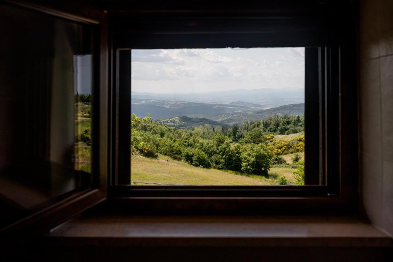 Hotel La Scottiglia E Ristorante セッジャーノ エクステリア 写真